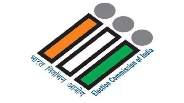EVM और बैलेट पेपर पर रंगीन तस्वीरें EVM और बैलेट पेपर पर रंगीन तस्वीरें