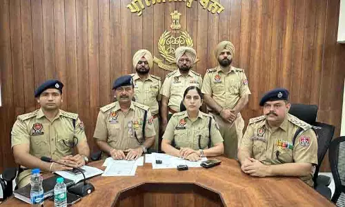 खन्ना पुलिस ने ICE ड्रग और हेरोइन के साथ चार लोगों को पकड़ा खन्ना पुलिस ने ICE ड्रग और हेरोइन के साथ चार लोगों को पकड़ा