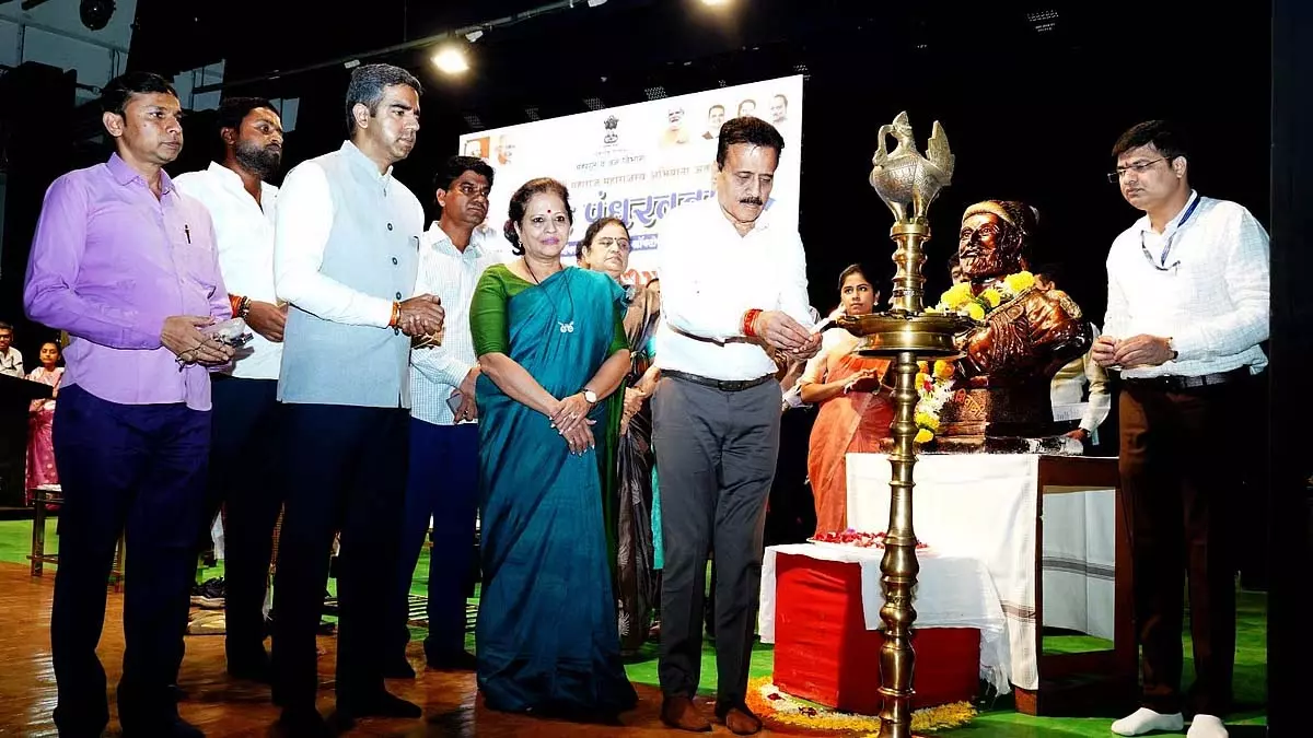 Nashik : मंत्री गिरीश महाजन ने सेवा पखवाड़ा शुरू किया Nashik : मंत्री गिरीश महाजन ने सेवा पखवाड़ा शुरू किया