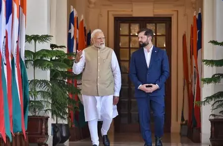 भारत ने चिली को स्वतंत्रता दिवस की शुभकामनाएं दीं भारत ने चिली को स्वतंत्रता दिवस की शुभकामनाएं दीं