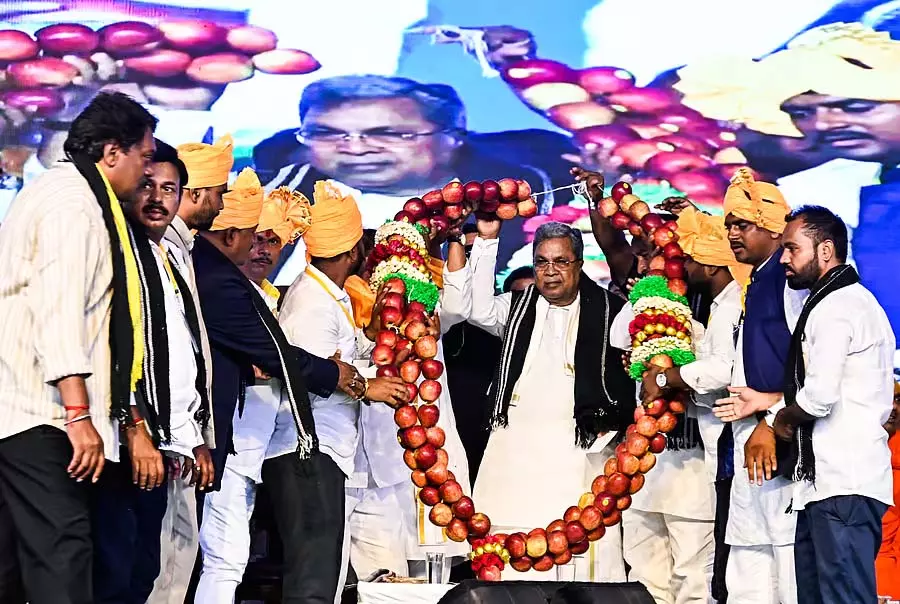 असमानता दूर करने का मंत्र है शिक्षा: CM Siddaramaiah असमानता दूर करने का मंत्र है शिक्षा: CM Siddaramaiah
