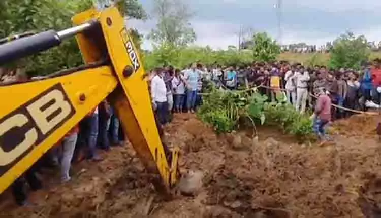 लापता महिला कांस्टेबल का शव Keonjhar के जंगल में मिला, प्रेमी ने हत्या की बात कबूली लापता महिला कांस्टेबल का शव Keonjhar के जंगल में मिला, प्रेमी ने हत्या की बात कबूली
