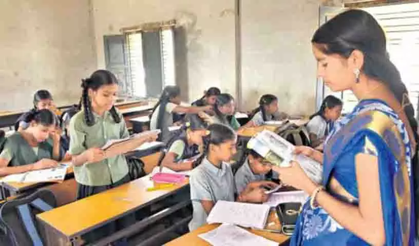 Telangana के स्कूलों में चेहरा पहचानने की प्रणाली से स्कूल से बाहर निकलना मुश्किल Telangana के स्कूलों में चेहरा पहचानने की प्रणाली से स्कूल से बाहर निकलना मुश्किल