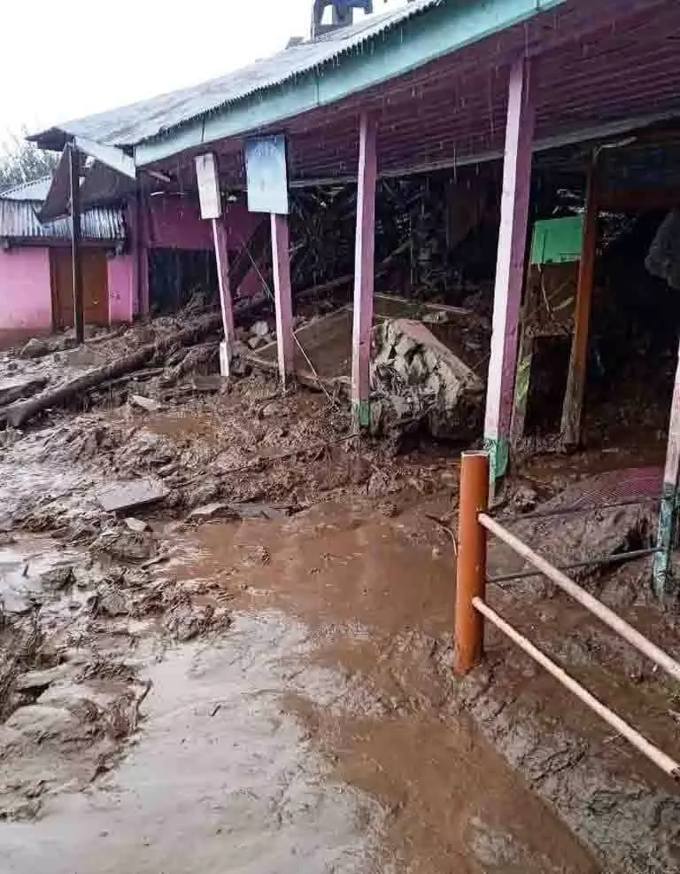 कुल्लू बाढ़, HVT फाउंडेशन ने 2 गांवों को गोद लिया कुल्लू बाढ़, HVT फाउंडेशन ने 2 गांवों को गोद लिया