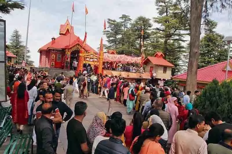 जाखू मंदिर में सुरक्षा बढ़ाने के लिए राष्ट्रीय सुरक्षा गार्ड की टीम ने Shimla प्रशासन से कहा जाखू मंदिर में सुरक्षा बढ़ाने के लिए राष्ट्रीय सुरक्षा गार्ड की टीम ने Shimla प्रशासन से कहा