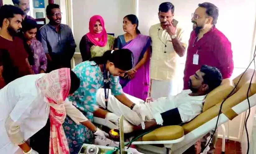 Kerala : ओट्टापलम तालुक अस्पताल में नए ब्लड बैंक का परीक्षण सफल रहा Kerala : ओट्टापलम तालुक अस्पताल में नए ब्लड बैंक का परीक्षण सफल रहा