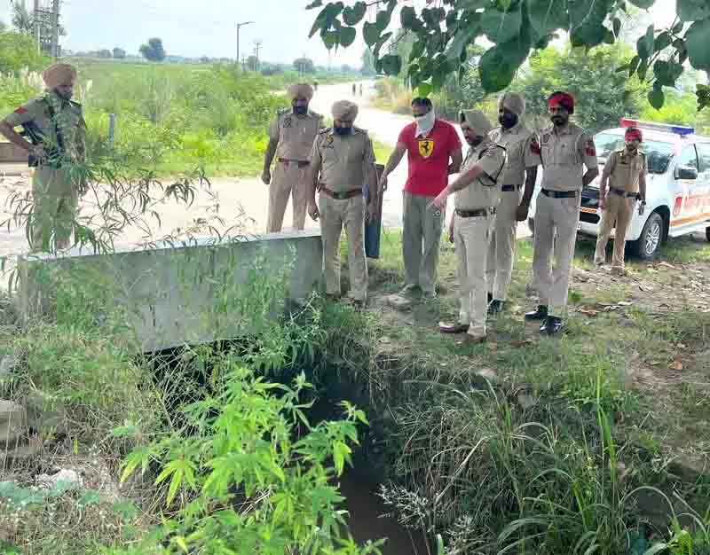 भारतीय मूल के US नागरिक का कंकाल नाले से बरामद भारतीय मूल के US नागरिक का कंकाल नाले से बरामद