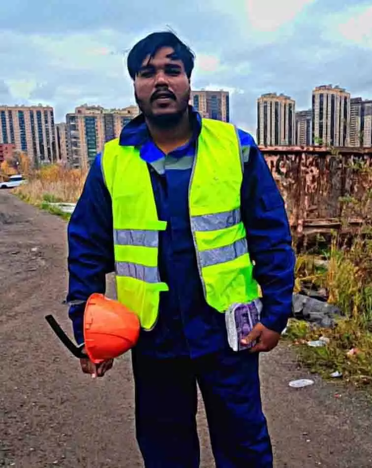 Amritsar: रूस में जेल में बंद युवक के परिवार ने मदद की गुहार लगाई Amritsar: रूस में जेल में बंद युवक के परिवार ने मदद की गुहार लगाई