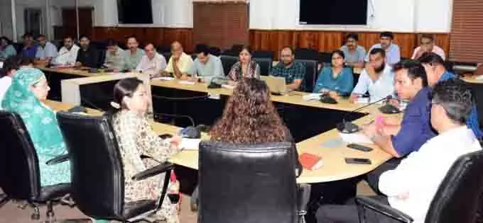 DC ने झिड़ी मेले की तैयारियों की समीक्षा की DC ने झिड़ी मेले की तैयारियों की समीक्षा की
