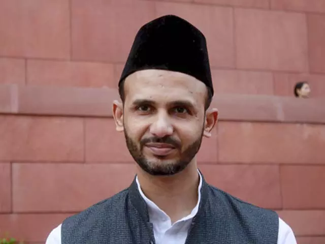 राहुल गांधी का वोट चोरी का दावा, सपा सांसद ने जताया समर्थन राहुल गांधी का वोट चोरी का दावा, सपा सांसद ने जताया समर्थन