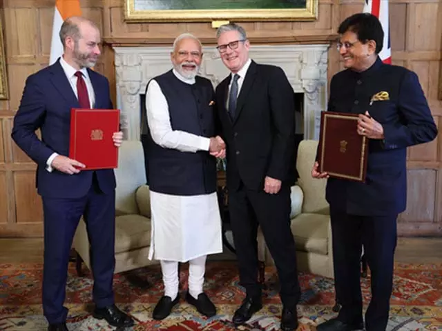 “मार्क बिरेल: भारत-ब्रिटेन एफटीए से व्यवसायों के बीच सकारात्मक संवाद बढ़ेगा” “मार्क बिरेल: भारत-ब्रिटेन एफटीए से व्यवसायों के बीच सकारात्मक संवाद बढ़ेगा”