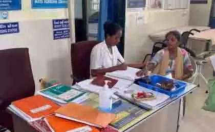 Gujarat: तापी में स्वास्थ्य सेवा शिविर, महिलाओं को मिलेगा लाभ Gujarat: तापी में स्वास्थ्य सेवा शिविर, महिलाओं को मिलेगा लाभ