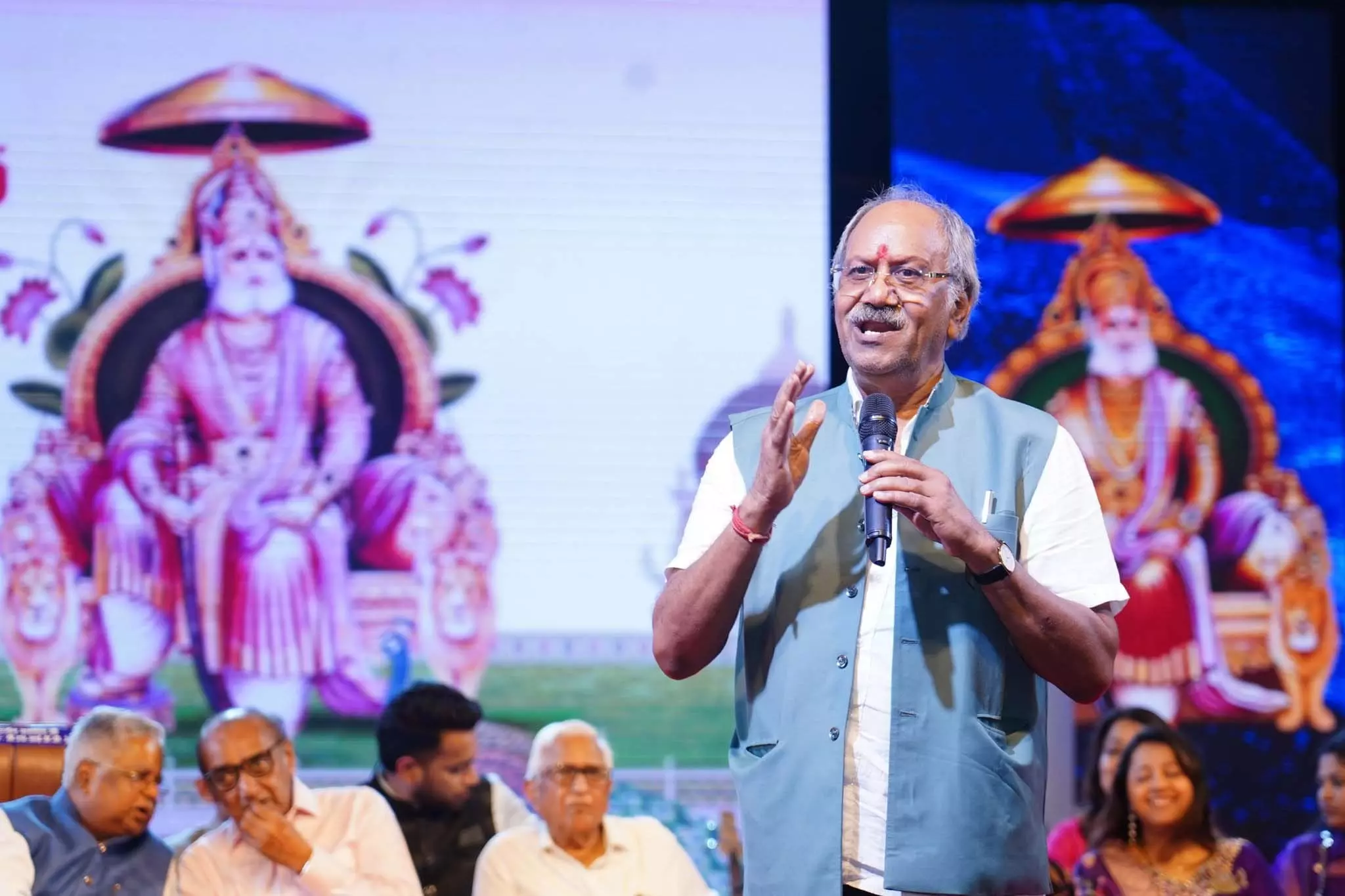 सांसद बृजमोहन अग्रवाल ने समाज को एकता और सेवा का संदेश दिया सांसद बृजमोहन अग्रवाल ने समाज को एकता और सेवा का संदेश दिया