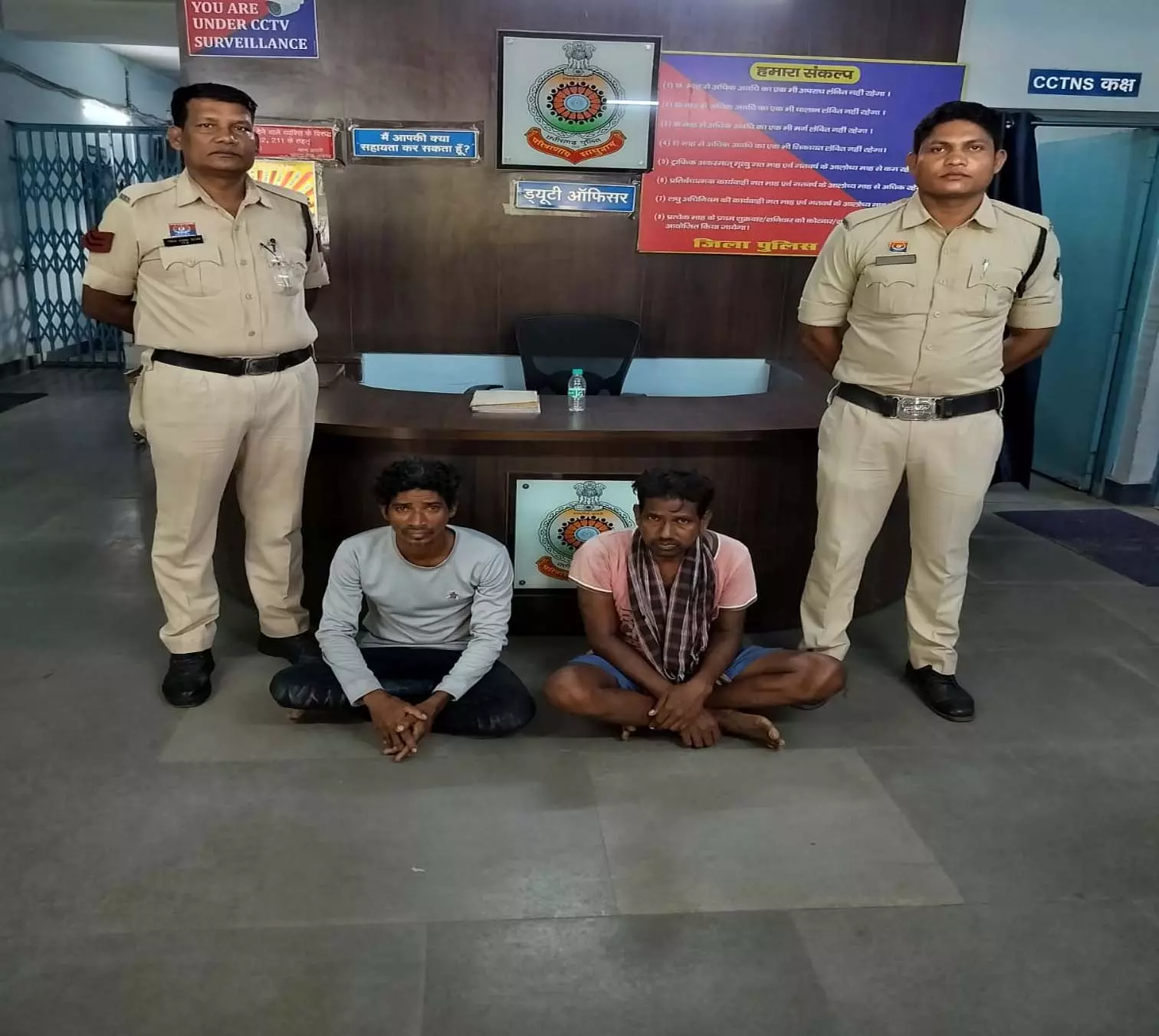 कोतरारोड़ पुलिस सार्वजनिक स्थल पर मांस बेचने वाले दो आरोपियों को गिरफ्तार कोतरारोड़ पुलिस सार्वजनिक स्थल पर मांस बेचने वाले दो आरोपियों को गिरफ्तार