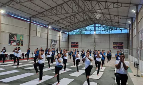 अरुणाचल प्रदेश में सैनिकों के लिए दो हफ्ते का योग प्रशिक्षण कार्यक्रम शुरू अरुणाचल प्रदेश में सैनिकों के लिए दो हफ्ते का योग प्रशिक्षण कार्यक्रम शुरू