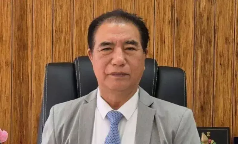 Mizoram CM ने अंतर-विभागीय प्रतिद्वंद्विता को उजागर किया, कार्रवाई का वादा किया Mizoram CM ने अंतर-विभागीय प्रतिद्वंद्विता को उजागर किया, कार्रवाई का वादा किया