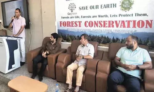 ज़मीन फाउंडेशन, वन विभाग ने जीडीसी त्राल में वन संरक्षण पर जागरूकता सत्र आयोजित किया ज़मीन फाउंडेशन, वन विभाग ने जीडीसी त्राल में वन संरक्षण पर जागरूकता सत्र आयोजित किया