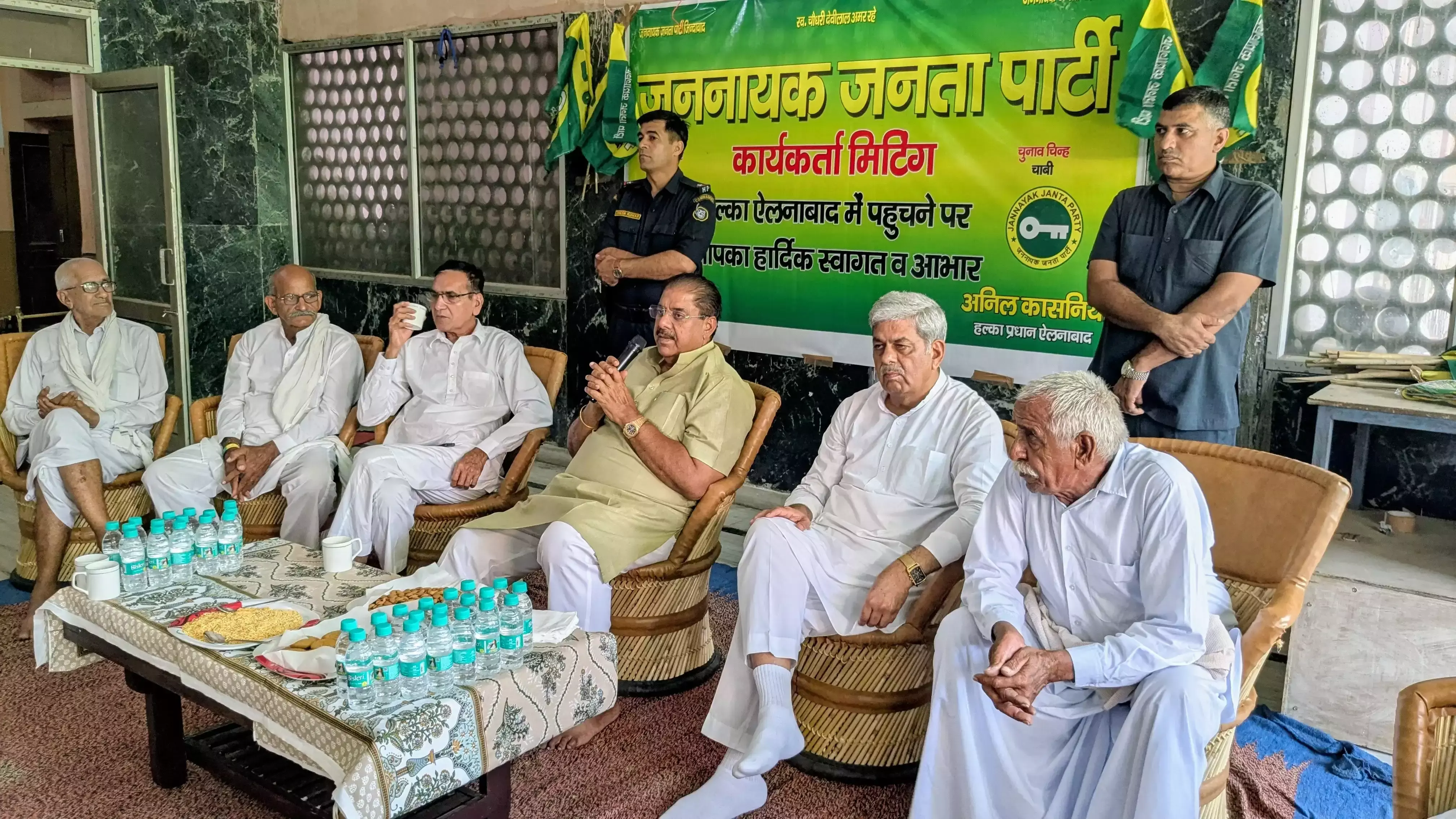 Sirsa: किसानों के साथ पोर्टल-पोर्टल खेल रही सरकार: अजय चौटाला