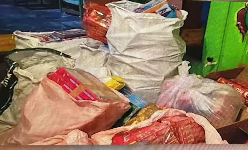 Odisha : गोदाम पर छापेमारी में 10 लाख से अधिक मूल्य के अवैध पटाखे जब्त
