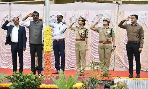 सेनानियों के बलिदान और शहादत को याद करें: Rahim Khan सेनानियों के बलिदान और शहादत को याद करें: Rahim Khan