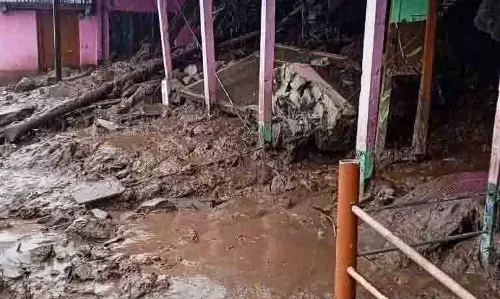 कुल्लू बाढ़, HVT फाउंडेशन ने 2 गांवों को गोद लिया कुल्लू बाढ़, HVT फाउंडेशन ने 2 गांवों को गोद लिया