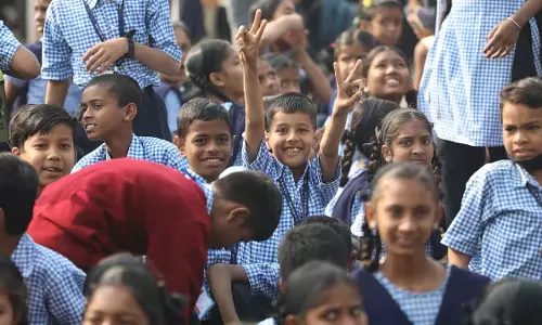 PCMC स्कूलों ने राष्ट्रीय स्तर पर गिरावट को दरकिनार करते हुए छात्र संख्या में लगातार वृद्धि दर्ज की PCMC स्कूलों ने राष्ट्रीय स्तर पर गिरावट को दरकिनार करते हुए छात्र संख्या में लगातार वृद्धि दर्ज की