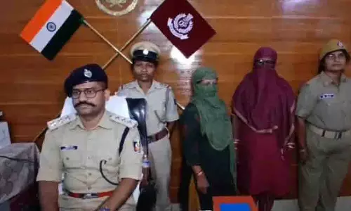 Odisha: दो महिलाओं ने 80 लाख की ठगी की, गिरफ्तार