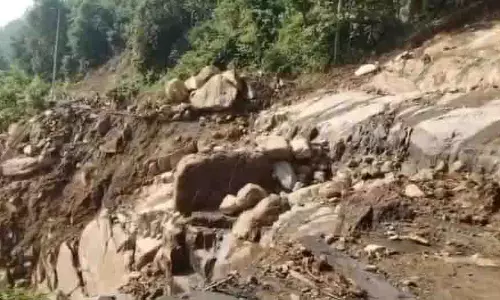 कलिंग घाट में लैंडस्लाइड के बाद मरम्मत कार्य जारी, यात्री परेशान