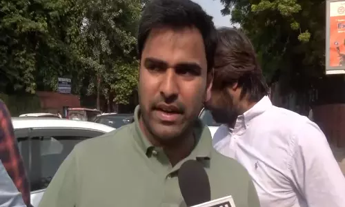 डूसू चुनाव 2025: NSUI के राष्ट्रीय अध्यक्ष ने डीयू प्रशासन पर चुनाव को प्रभावित करने का आरोप लगाया डूसू चुनाव 2025: NSUI के राष्ट्रीय अध्यक्ष ने डीयू प्रशासन पर चुनाव को प्रभावित करने का आरोप लगाया