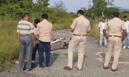 Odisha : खूंखार आपराधिक पुलिस मुठभेड़, फोरेंसिक टीम ने जांच शुरू की Odisha : खूंखार आपराधिक पुलिस मुठभेड़, फोरेंसिक टीम ने जांच शुरू की