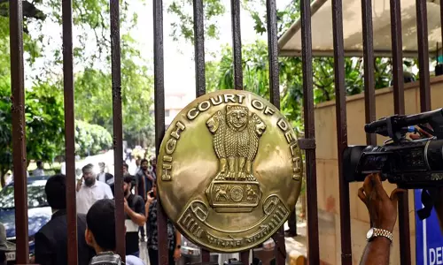 नाबालिग यौन शोषण मामले में पिता की ज़मानत रद्द, दिल्ली हाईकोर्ट ने ट्रायल कोर्ट को फटकारा नाबालिग यौन शोषण मामले में पिता की ज़मानत रद्द, दिल्ली हाईकोर्ट ने ट्रायल कोर्ट को फटकारा