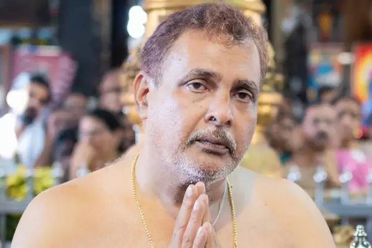 Kerala : सुधाकरन नंबूथिरी को गुरुवायूर मंदिर के नए मुख्य पुजारी के रूप में चुना गया Kerala : सुधाकरन नंबूथिरी को गुरुवायूर मंदिर के नए मुख्य पुजारी के रूप में चुना गया