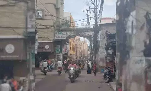 Charminar के पास सदियों पुराने मेहराबों के ढहने का खतरा