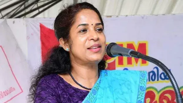 Kerala: सीपीएम नेता जे शाइन ने ऑनलाइन बदनामी अभियान पर किया जवाब Kerala: सीपीएम नेता जे शाइन ने ऑनलाइन बदनामी अभियान पर किया जवाब