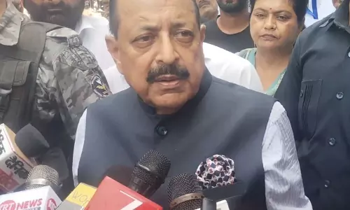 केंद्रीय मंत्री जितेंद्र सिंह ने Sujanpur में बाढ़ प्रभावित क्षेत्रों का किया निरीक्षण केंद्रीय मंत्री जितेंद्र सिंह ने Sujanpur में बाढ़ प्रभावित क्षेत्रों का किया निरीक्षण