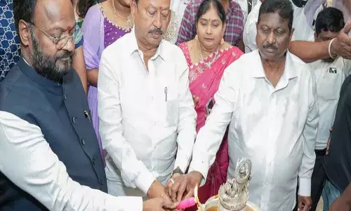 हैदराबाद में Value Zone Hyper Mart ने अमीरपेट में 75,000 वर्ग फुट का नया आउटलेट लॉन्च किया हैदराबाद में Value Zone Hyper Mart ने अमीरपेट में 75,000 वर्ग फुट का नया आउटलेट लॉन्च किया