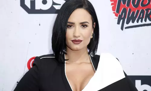 Demi Lovato ने पति के रोमांटिक प्रस्ताव को किया याद Demi Lovato ने पति के रोमांटिक प्रस्ताव को किया याद