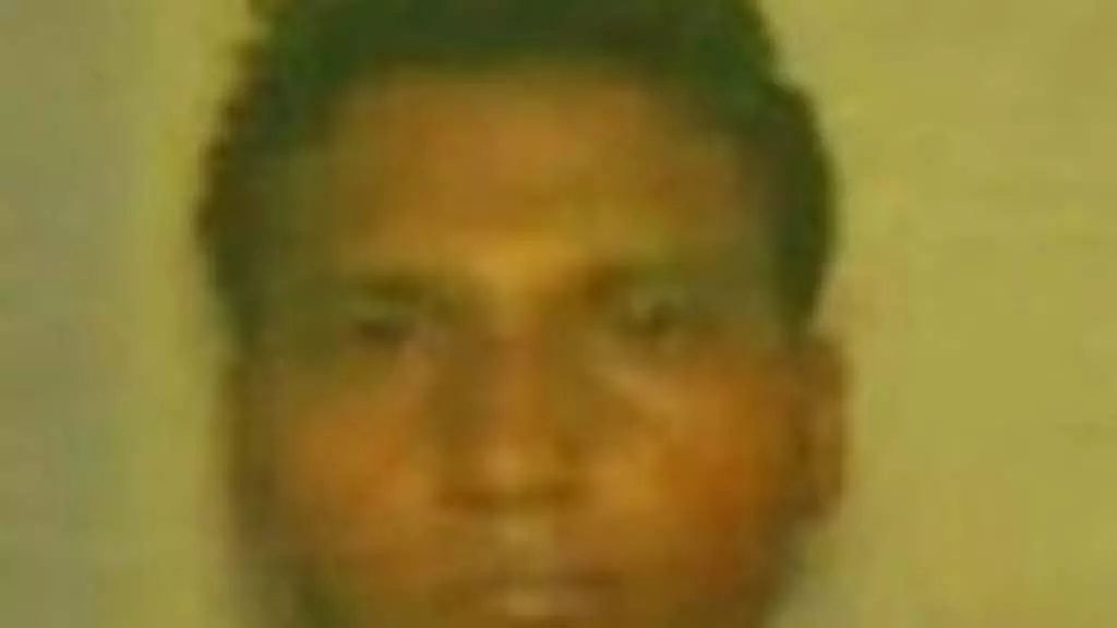 तिरुचेंदूर में मंदिर निर्माण कार्य के दौरान गिरने से उत्तरी राज्य के एक कर्मचारी की मौत हो गई तिरुचेंदूर में मंदिर निर्माण कार्य के दौरान गिरने से उत्तरी राज्य के एक कर्मचारी की मौत हो गई
