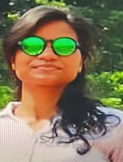 Odisha: महिला ट्रैफिक पुलिसकर्मी के पोस्टमार्टम के नमूने विस्तृत रिपोर्ट के लिए भुवनेश्वर भेजे गए Odisha: महिला ट्रैफिक पुलिसकर्मी के पोस्टमार्टम के नमूने विस्तृत रिपोर्ट के लिए भुवनेश्वर भेजे गए
