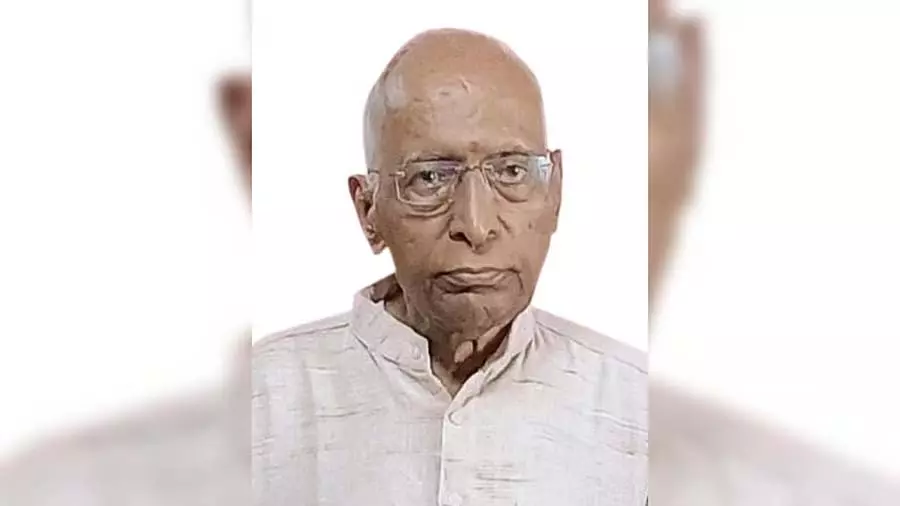 वयोवृद्ध RSS नेता मनुभाई कुलकर्णी का 88 वर्ष की आयु में छत्रपति संभाजीनगर में निधन हो गया वयोवृद्ध RSS नेता मनुभाई कुलकर्णी का 88 वर्ष की आयु में छत्रपति संभाजीनगर में निधन हो गया