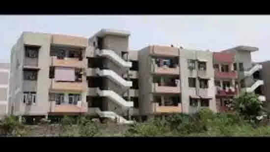 Mohali: बिल्डरों की देरी और नियामकों की चुप्पी ने बढ़ाई खरीदारों की मुश्किलें Mohali: बिल्डरों की देरी और नियामकों की चुप्पी ने बढ़ाई खरीदारों की मुश्किलें