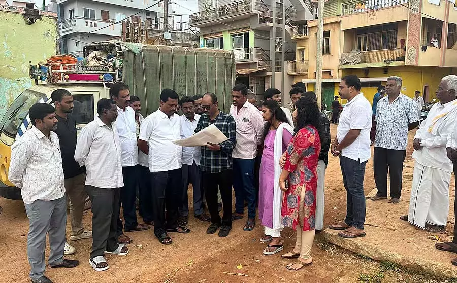 संथे मैदान के विकास के लिए ₹4.65 करोड़: MLA B.N. Ravikumar संथे मैदान के विकास के लिए ₹4.65 करोड़: MLA B.N. Ravikumar