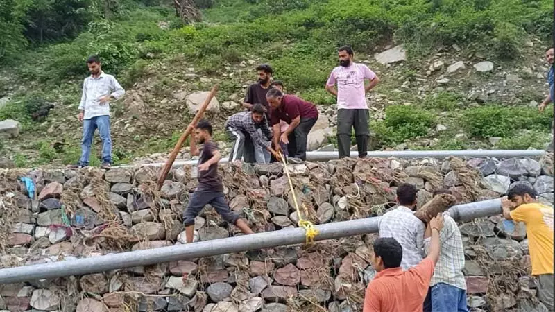 विधानसभा क्षेत्र में आपदा प्रभावित योजनाओं की बहाली युद्धस्तर पर जारी: मुकेश अग्निहोत्री विधानसभा क्षेत्र में आपदा प्रभावित योजनाओं की बहाली युद्धस्तर पर जारी: मुकेश अग्निहोत्री