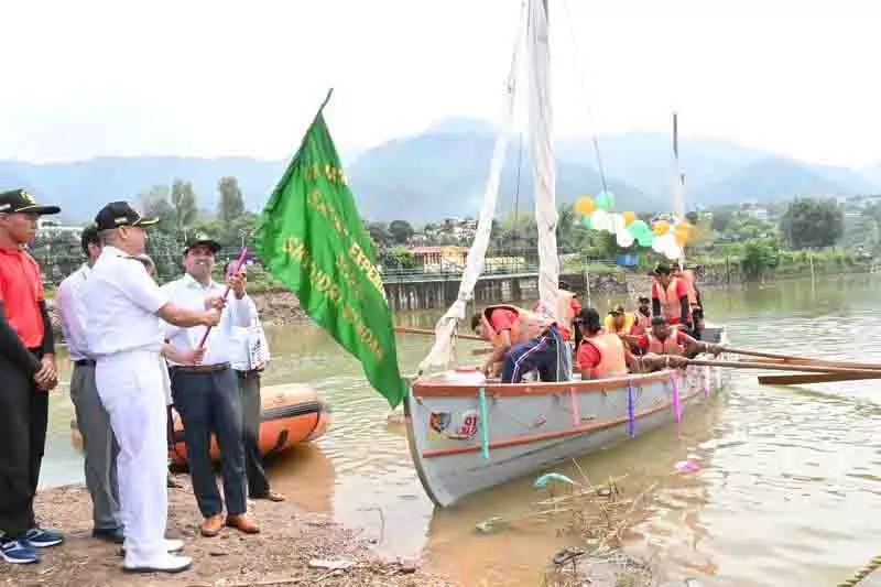 Himachal: तीन राज्यों के 70 कैडेट 10 दिवसीय नौकायन साहसिक यात्रा पर रवाना Himachal: तीन राज्यों के 70 कैडेट 10 दिवसीय नौकायन साहसिक यात्रा पर रवाना
