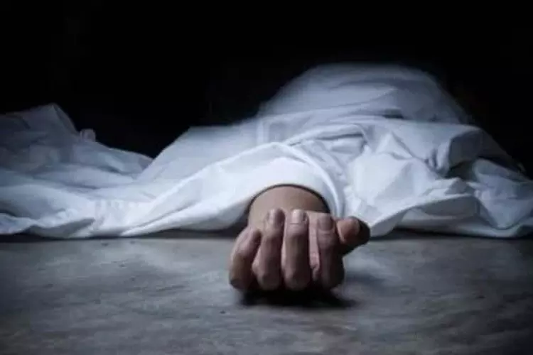 अमेरिका में भारतीय युवक की मौत, परिजनों ने सरकार से शव भारत लाने की गुहार लगाई अमेरिका में भारतीय युवक की मौत, परिजनों ने सरकार से शव भारत लाने की गुहार लगाई