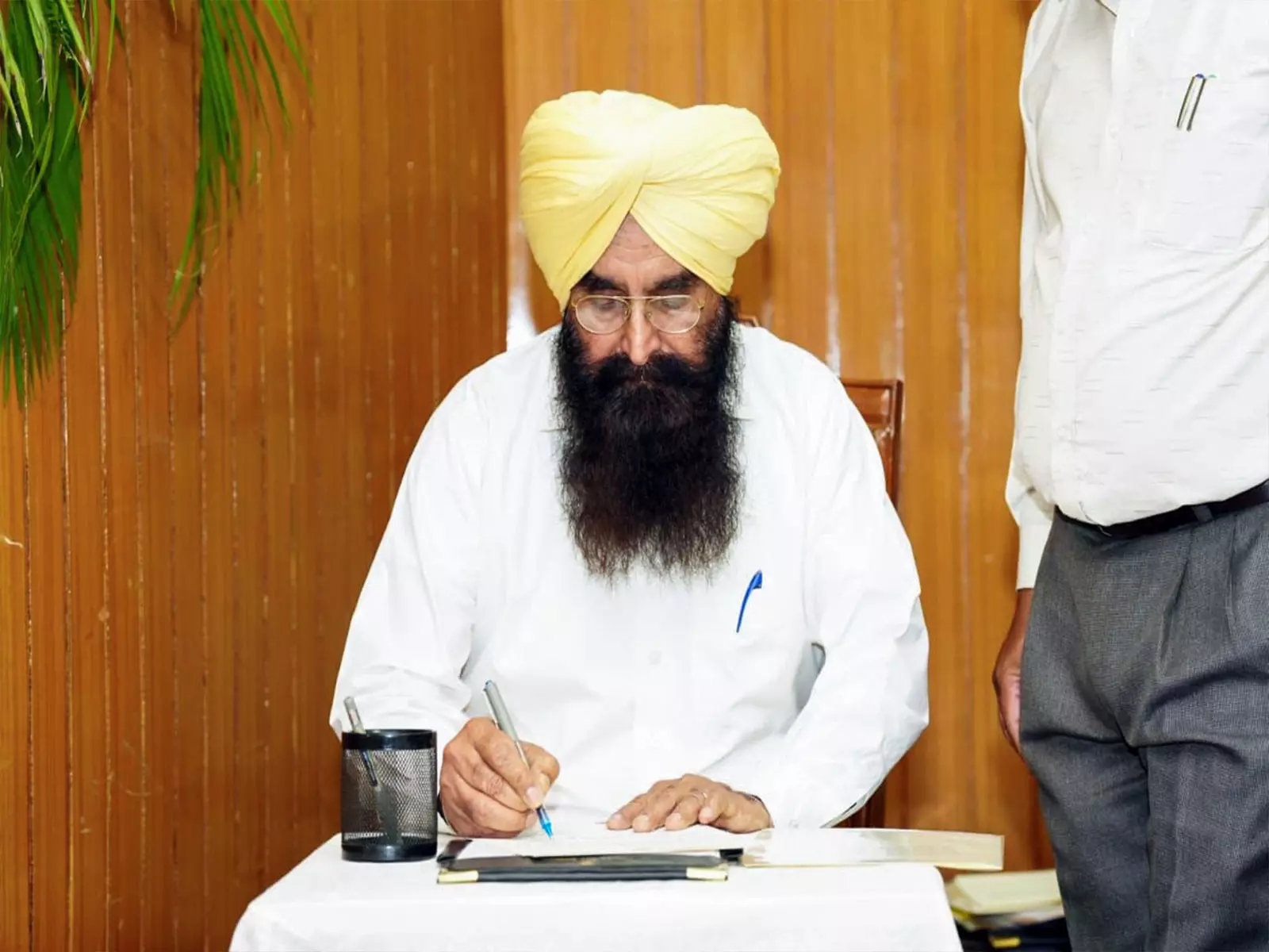 Punjab ने 15,500 से अधिक फसल अवशेष प्रबंधन मशीनों को मंजूरी दी, सुपर सीडर सबसे लोकप्रिय विकल्प बना Punjab ने 15,500 से अधिक फसल अवशेष प्रबंधन मशीनों को मंजूरी दी, सुपर सीडर सबसे लोकप्रिय विकल्प बना