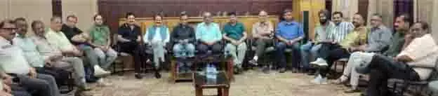 JCCI, FOIJ ने जम्मू के उद्योगपतियों की समस्याओं पर चर्चा की JCCI, FOIJ ने जम्मू के उद्योगपतियों की समस्याओं पर चर्चा की