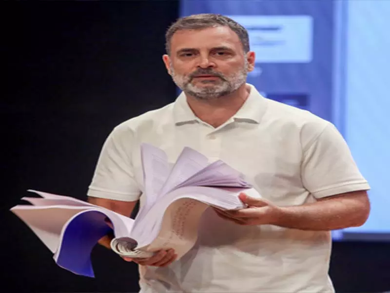 जेन-जी वाला बयान : राहुल गांधी के बचाव में आई उद्धव ठाकरे और शरद पवार की पार्टी जेन-जी वाला बयान : राहुल गांधी के बचाव में आई उद्धव ठाकरे और शरद पवार की पार्टी