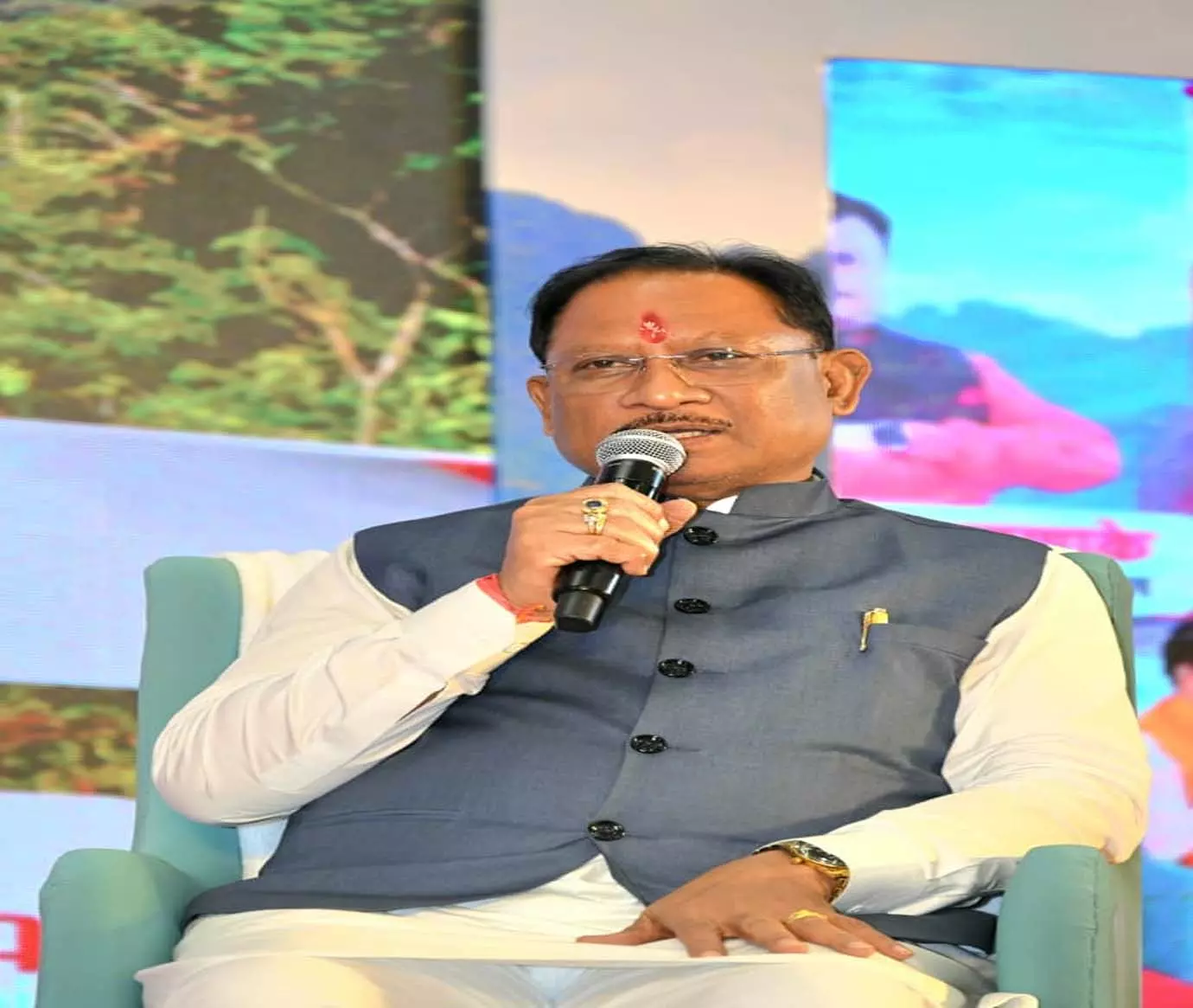 प्रदेश में नक्सलवाद समाप्त कर गढ़ेंगे विकास की राह: CM साय प्रदेश में नक्सलवाद समाप्त कर गढ़ेंगे विकास की राह: CM साय