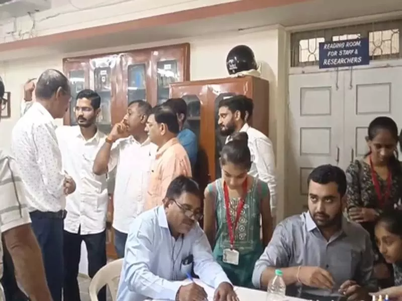 स्वस्थ नारी सशक्त परिवार अभियान के अंतर्गत अमरेली में 1,000 छात्राओं की स्वास्थ्य जांच स्वस्थ नारी सशक्त परिवार अभियान के अंतर्गत अमरेली में 1,000 छात्राओं की स्वास्थ्य जांच